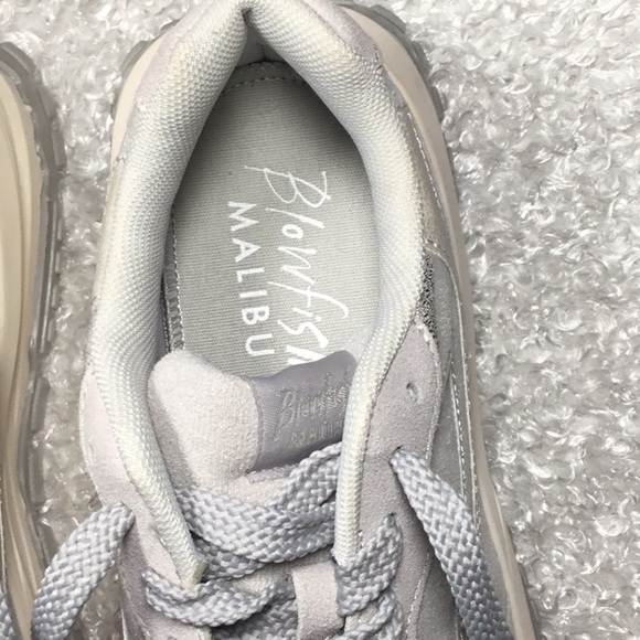 Blowfish Gray Sneakers with Platform Sole and Lace-Up Design - Picture 2 of 8